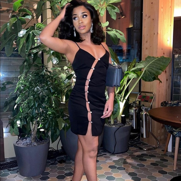 NEW! HP 🥳🥳🥳Zara Buttoned Dress with Jewels - Picture 7 of 15